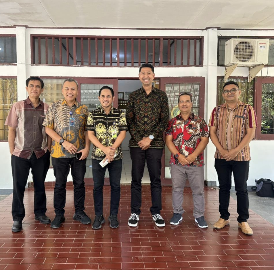 Kunjungan dan Penandatanganan Implementation Agreement antara Magister Informatika Universitas Udayana dan Program Studi Ilmu Komputer Universitas Nusa Cendana